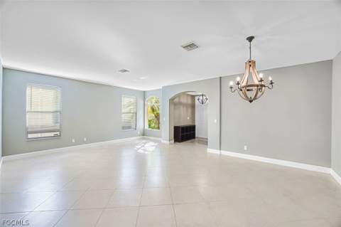 8306 Sumner Ave, Fort Myers FL - photo 13 of 49
