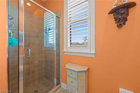 15431 Greenock Ln, Fort Myers FL - photo 8 of 50