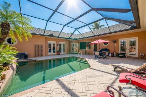 15431 Greenock Ln, Fort Myers FL - photo 9 of 50