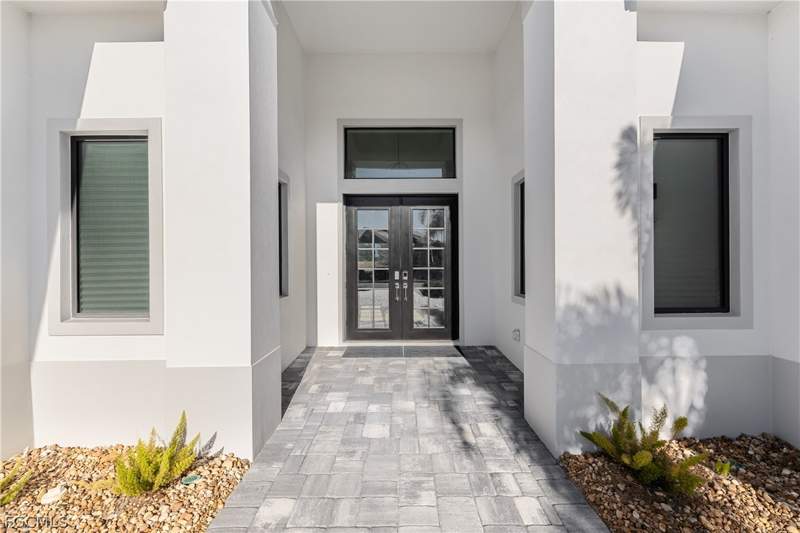 4 bedroom SingleFamilyResidence at 3337 Chestnut Grove Dr, Country Club, Alva — photo 3