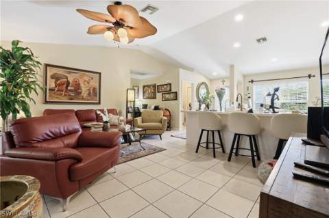 2207 NE 28th St, Cape Coral FL - photo 11 of 34