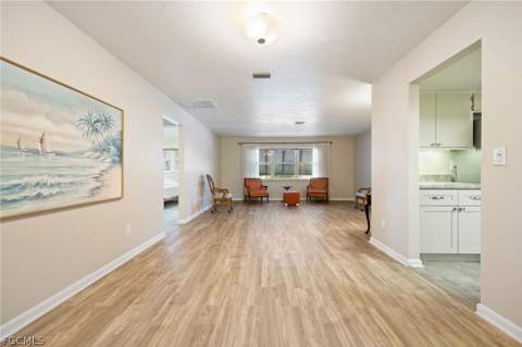 15637 Omai Ct, Fort Myers FL - photo 12 of 30