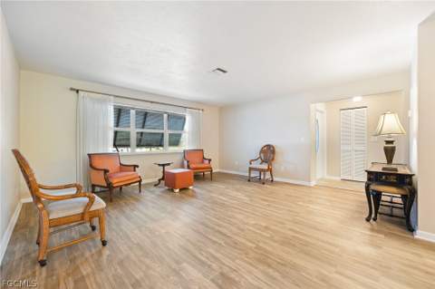 15637 Omai Ct, Fort Myers FL - photo 8 of 30