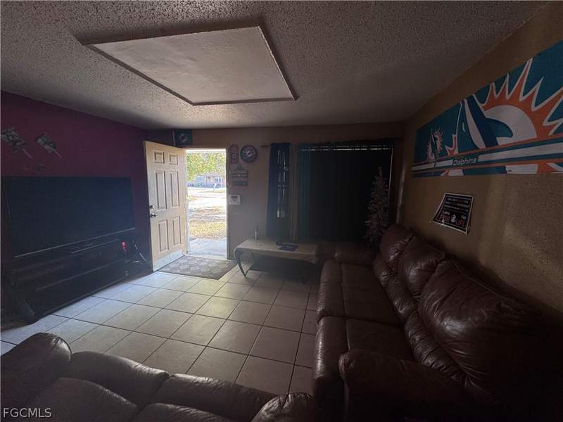 3 bedroom SingleFamilyResidence at 1031 Louisiana Ave, Harlem, Clewiston — photo 2