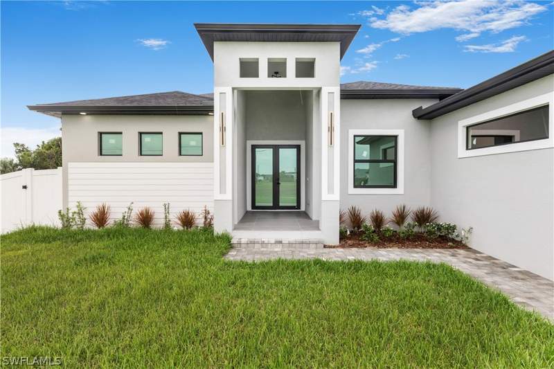 4 bedroom SingleFamilyResidence at 4330 NW 34th St, Cape Coral, Cape Coral — photo 2