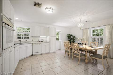 5348 Cypress Ln, Naples FL - photo 7 of 28