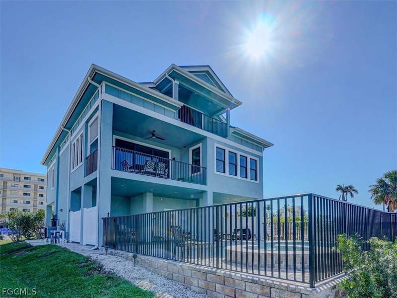 4 bedroom SingleFamilyResidence at 8327 Estero Blvd, Laguna Shores, Fort Myers Beach — photo 2