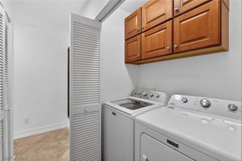 523 Club Side Dr 2-523, Naples FL - photo 20 of 33