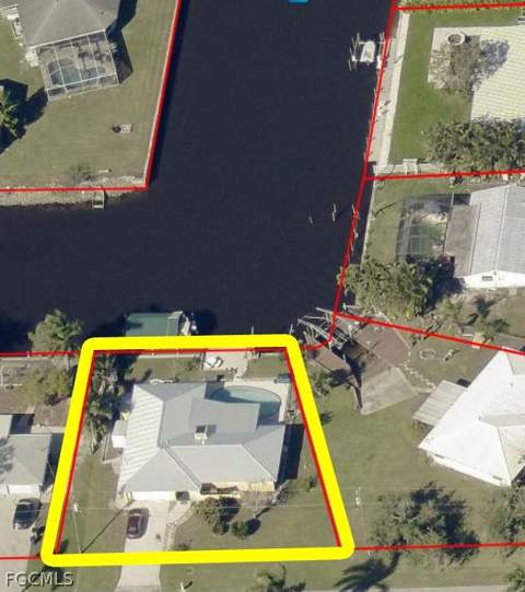 147 Coral Dr, Fort Myers FL - photo 6 of 37