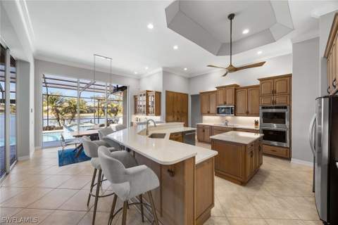 8985 Star Tulip Ct, Naples FL - photo 16 of 50