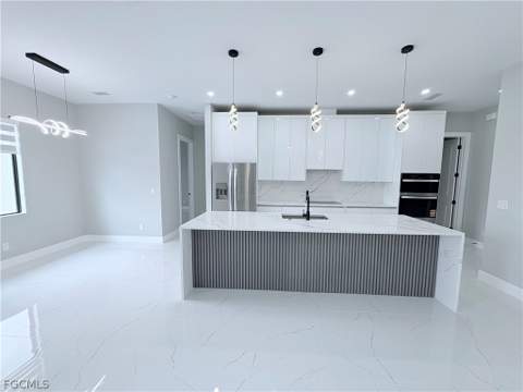 213 Kismet Pkwy E, Cape Coral FL - photo 6 of 26
