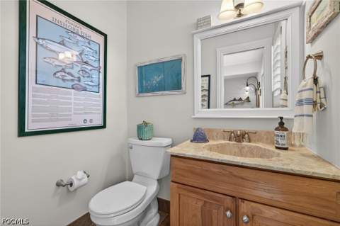 6143 Castaways Ln, Sanibel FL - photo 12 of 37