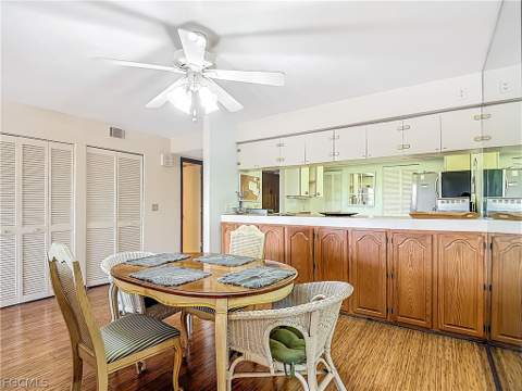 2067 W Lakeview Blvd 9, North Fort Myers FL - photo 6 of 32