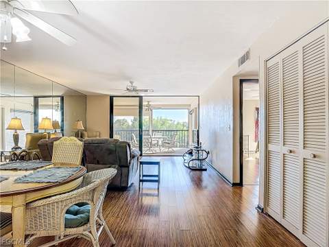2067 W Lakeview Blvd 9, North Fort Myers FL - photo 8 of 32