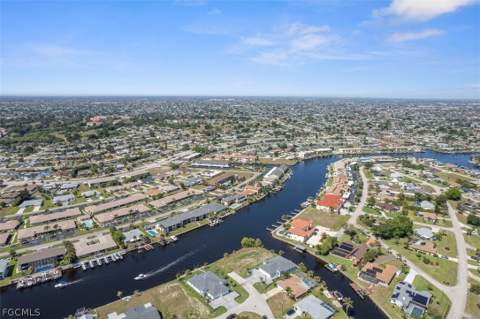 1107 SE 38th St, Cape Coral FL - photo 11 of 50