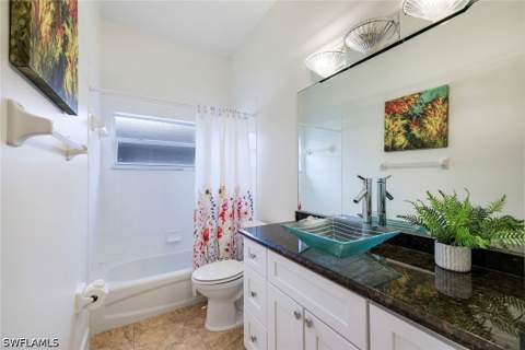 2237 Heritage Greens Dr, Naples FL - photo 23 of 45