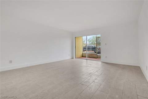 2366 E. Mall Dr Apt. 101, Fort Myers FL - photo 12 of 27
