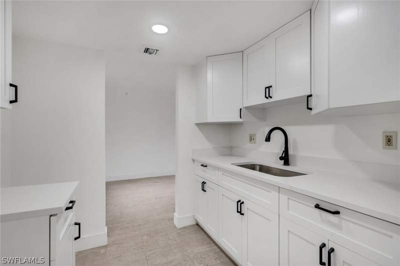 2 bedroom Condominium at 2366 E. Mall Dr Apt. 101, Towers Condo, Fort Myers — photo 5