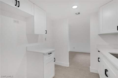 2366 E. Mall Dr Apt. 101, Fort Myers FL - photo 6 of 27