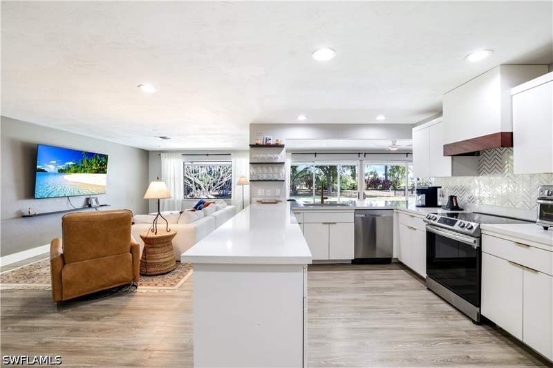 3 bedroom SingleFamilyResidence at 233 Shadowridge Ct, Marco Island, Marco Island — photo 4