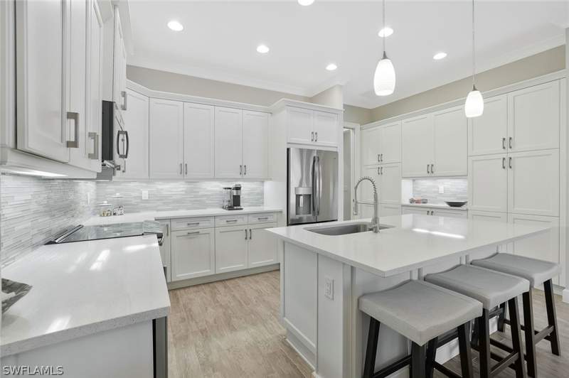 2 bedroom Attached at 5665 Highbourne Dr, Isles Of Collier Preserve, Naples — photo 5