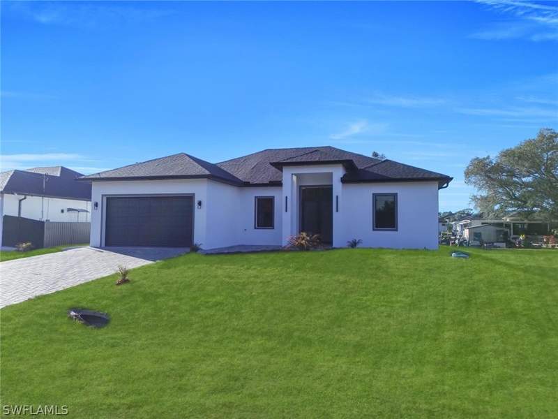 3 bedroom SingleFamilyResidence at 2803 3rd ST W, ALPHA, Lehigh Acres — photo 2
