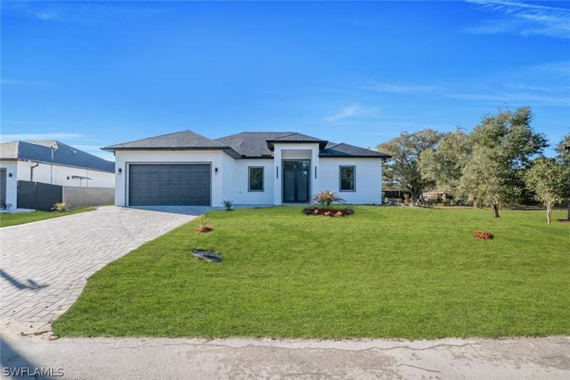 3 bedroom SingleFamilyResidence at 2803 3rd ST W, ALPHA, Lehigh Acres — photo 3