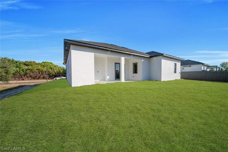 3 bedroom SingleFamilyResidence at 2803 3rd ST W, ALPHA, Lehigh Acres — photo 5