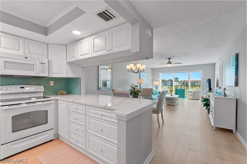 2 bedroom Condominium at 13 High Point Cir N 203, High Point Country Club, Naples — photo 3