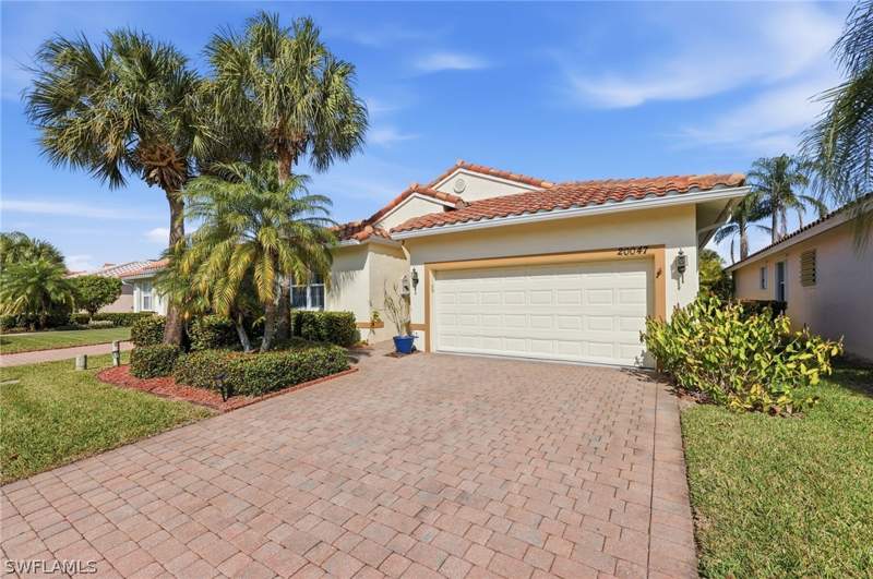 2 bedroom SingleFamilyResidence at 20047 Castlemaine Ave, Cascades At Estero, Estero — photo 2