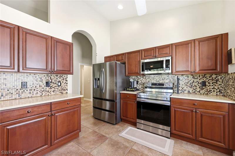 2 bedroom SingleFamilyResidence at 20047 Castlemaine Ave, Cascades At Estero, Estero — photo 4
