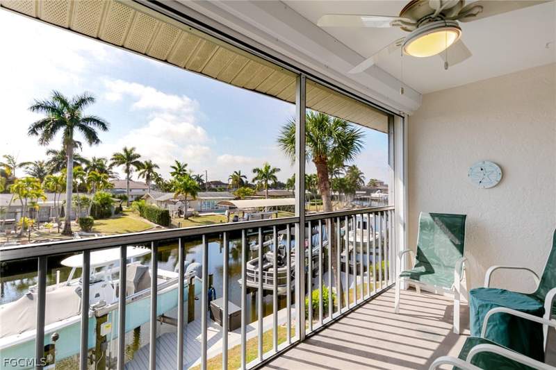 2 bedroom Condominium at 208 Cape Coral Pkwy E 208, Coral Harbor Condo, Cape Coral — photo 4