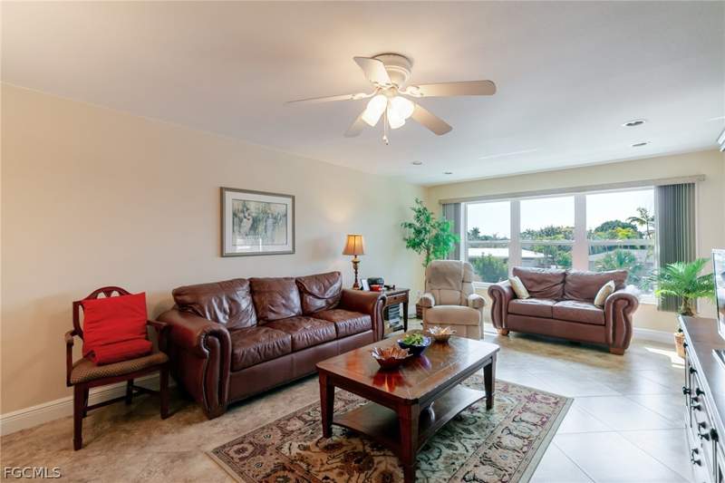 2 bedroom Condominium at 208 Cape Coral Pkwy E 208, Coral Harbor Condo, Cape Coral — photo 5