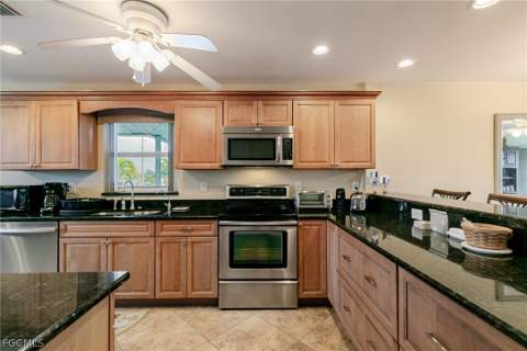 208 Cape Coral Pkwy E 208, Cape Coral FL - photo 8 of 22