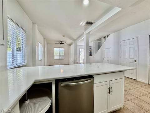 7123 Shannon Blvd, Fort Myers FL - photo 10 of 38