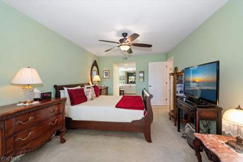 5825 Trailwinds Dr 414, Fort Myers FL - photo 10 of 34
