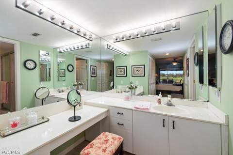 5825 Trailwinds Dr 414, Fort Myers FL - photo 13 of 34