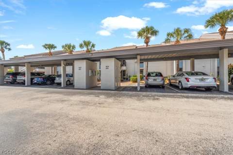 5825 Trailwinds Dr 414, Fort Myers FL - photo 22 of 34