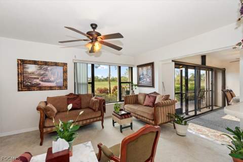 5825 Trailwinds Dr 414, Fort Myers FL - photo 6 of 34