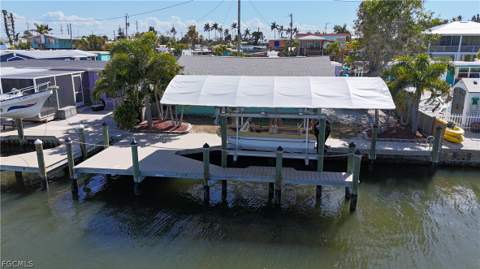 2650 Coco Plum Dr, Matlacha FL - photo 6 of 47