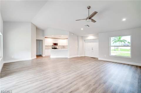 4610 SW 9th Pl, Cape Coral FL - photo 6 of 37