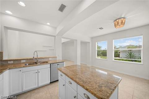 4011 Tarpon Ave, Bonita Springs FL - photo 8 of 28