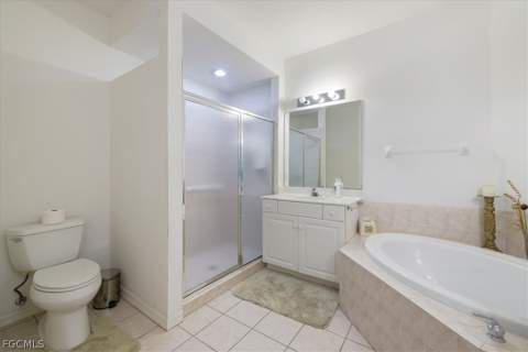 7685 Bay Lake Dr, Fort Myers FL - photo 24 of 50