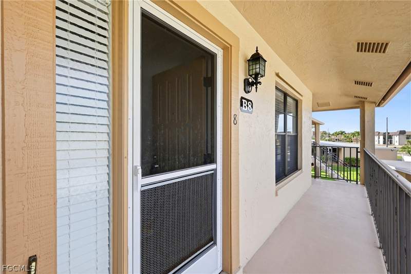 2 bedroom Condominium at 4005 SE 19th Pl 8, River Harbor Club Condo, Cape Coral — photo 3
