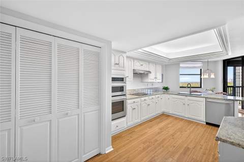 6075 Pelican Bay Blvd 706, Naples FL - photo 10 of 27