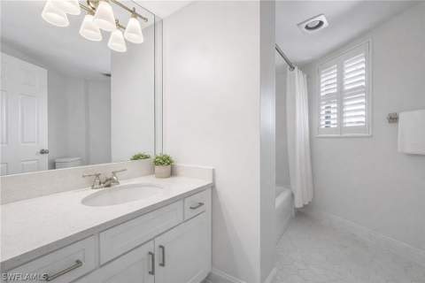 6075 Pelican Bay Blvd 706, Naples FL - photo 22 of 27