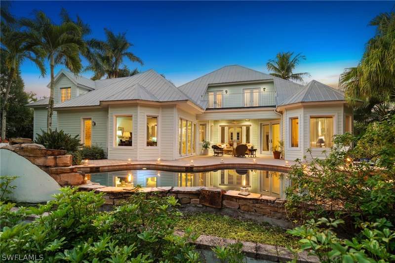 5 bedroom SingleFamilyResidence at 368 Hawser Ln, Moorings, Naples — photo 2