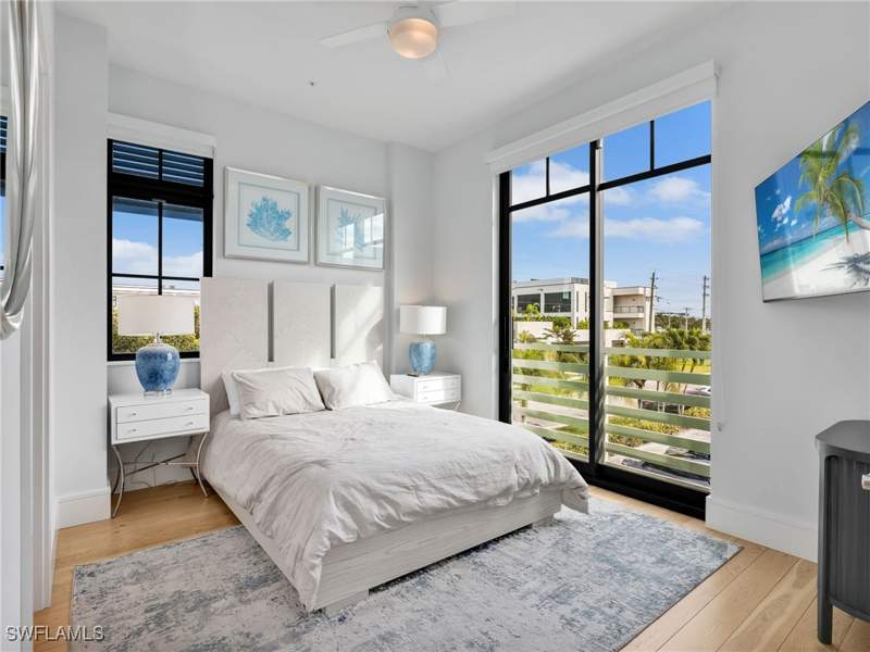2 bedroom Condominium at 101 8th St S 201, Soce Flats, Naples — photo 4
