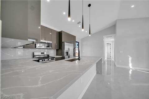 1120 NW 20th Pl, Cape Coral FL - photo 15 of 37