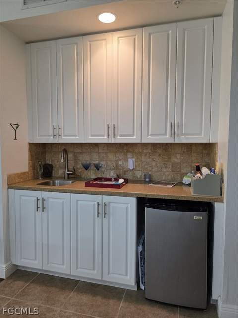 5706 Cape Harbour Dr 211, Cape Coral FL - photo 14 of 45